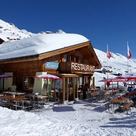 Schoene Und Moderne Wohnung Direkt An Der Skipiste Lejlighed *